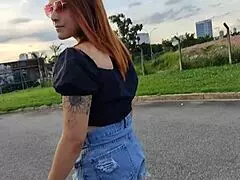 Adoro comer minha putinha ruiva