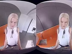 Virtualrealporn com doorstep seller in 3d