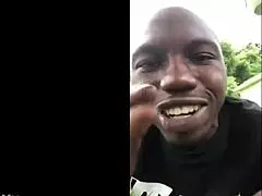 Instagram modelka dává fotografovi bakšiš za skvělou focení