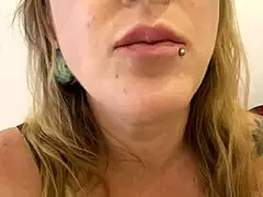 swallow gummy bears vore fetish with tattoo mature fat dirty talk milf curvy 😋