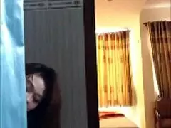 ha yen, are you fucking that vip customer in the bathroom?