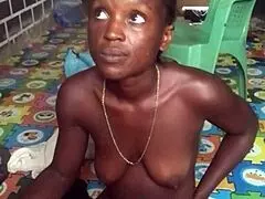 Twerking naked then fucking big dildo in ass and pussy!