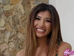 I’m back with tiny Clara Trinity banging Treyy Vunt