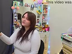 backstages always look weird with milf amateurs