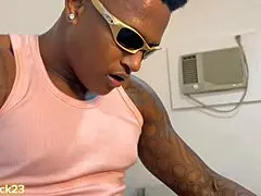 bodybuilder with tattoo gives wet bareback blowjob, his monster cock tasting so good