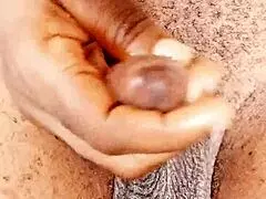 寮で新おもちゃ使ってオナニー興奮