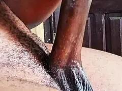 gnider mig med ny legetøj på dort