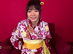 千春の着物フェラが激しいセックスに発展！JAVアクション