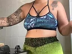 Married woman records cooking videos online but really wants to flash her swollen pussy to exhibitionists