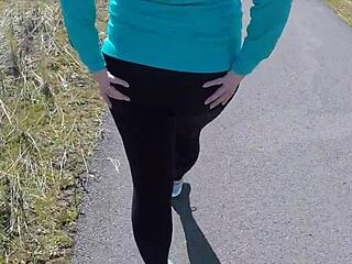 catch cougar on trail take home fuck doggystyle