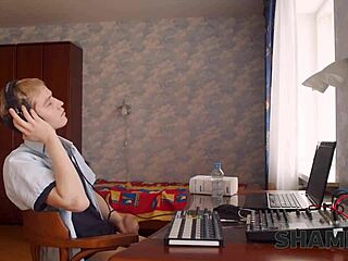 i busted that chubby russian cougar getting caught