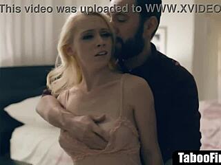 Nevlastní táta nastaví nevlastní dceru na divoký setkání s klientem a sleduje