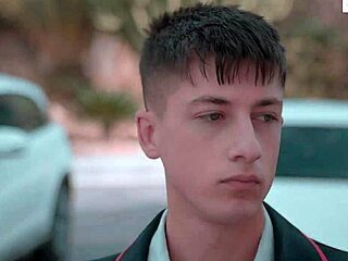 David Hollister destroza el culo del twink en Staxus