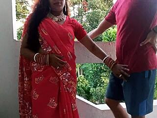 Neighbor Aunt's Pussy Wet from Balcony Cock Sucking