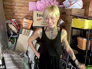 deutsche milf got banged hard in gardenhouse, oh man... so hot!