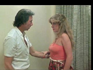 Denne Fantastiske Blonde Knepper Butiksejeren I Uforglemmelig Vintage HD Porn