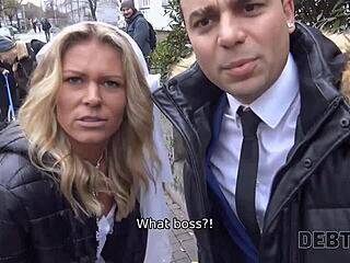 Sposo guarda sposa inculata da esattore per debiti