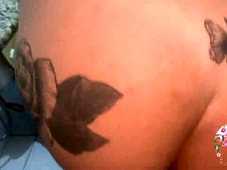 Dluquinhaa Invites to a Tasty Wet Bath in Fortal Filmes Production