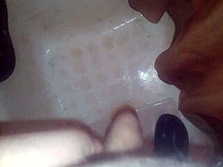 Pee Jerking Off and Jizzing