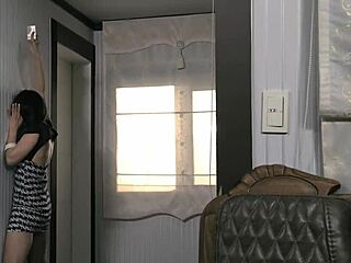 Dancer Kim 2013 Shows Off Bold Moves in Stunning Performance