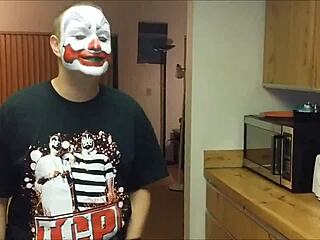 flip flop pizza bagel bites in kitchen show