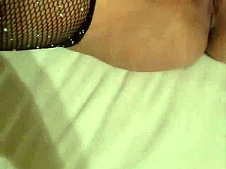 Milf Wife's Hot Pussy Masturbation