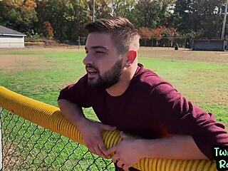 Athletic Gay Studs in Bareback Threesome Anal Fuck