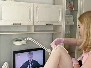 Sugarnadya waxes her client's slender legs, admiring the perfect ass.