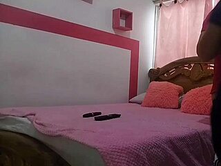 Boldly sucking to pay off mother-in-law secretly