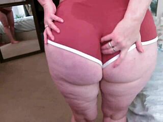 Beautiful big ass american girl spreads her sexy bum in cute retro blue film with dirty talk.