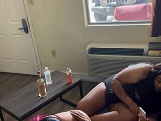 Drippinvelvet and Realsnotty fiercely double team pornstar legend