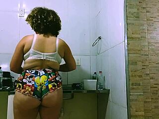 lays lopes got me hard after the comedy show, leading to a homemade creampie