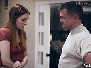 Бременна мацка чука бащата на гаджето си за бърза помощ