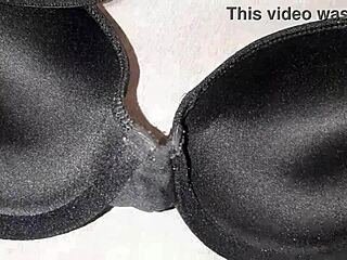 오늘 베스트 프렌드 새 브라에 흘렸어