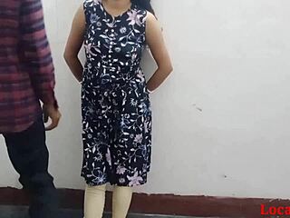 Lokalna indyjska ciotka ostro rżnięta na świeżym powietrzu przez zięcia