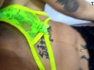 Intense Squirting Workout In The Gym With Passionate Moves