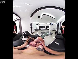 VRlatina com babe with tattoos gets sweaty in workout! 💪