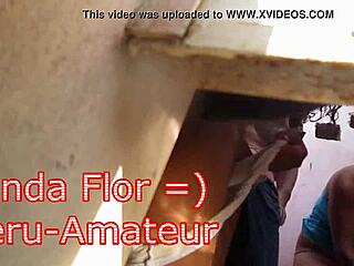 Cholas caught spying under the dressing room in amateur fun 😎