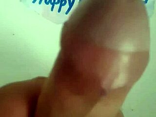 I'm jerkin off for her solo