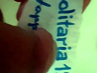 I'm jerkin off for her solo