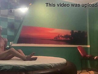 Amateur couple explores anal in voyeur setting.