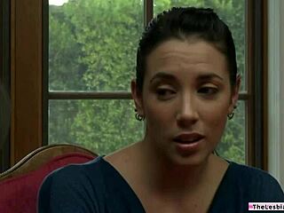 I busty lesbian scissoring then licks my bff