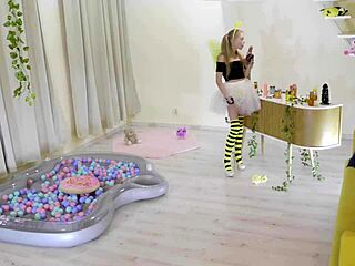 Petite Bonnie Dolce In Bee Costume Licks Honey And Sucks Cocks