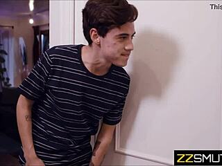 น้องสาวเพื่อนโดนจับได้ในจังหวะเสียวๆ