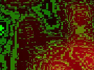 Hermosa latina morena presume su gran culo en un ambiente casual