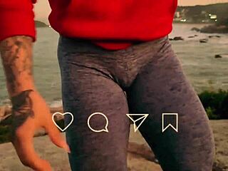 the babe with big ass gives the best blowjob in public