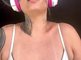 Bodybuilder With Big Natural Tits Exposed at Gym After Horny Workout