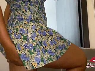 The juice seller Lina Henao feels intense pleasure deepthroating a stranger's cock in this emotional encounter.