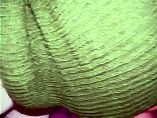 She sucks me outdoors to cum inside her 😈