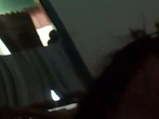 I took advantage of the empty house to give my friend a blowjob on the sofa and have hard sex.